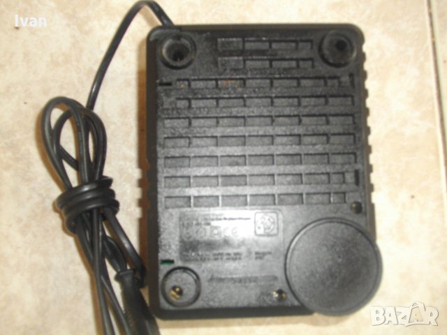 7,2-24V-2,5A-Bosch AL60DV2425-ЗА РЕМОНТ-ЗА ЧАСТИ-Бош-Зарядно-Бързо-24 Волта, снимка 9 - Винтоверти - 33393319