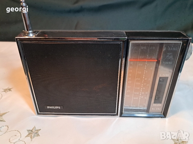 ретро радио транзистор Philips 90 rl 292 28/4, снимка 2 - Радиокасетофони, транзистори - 51922844