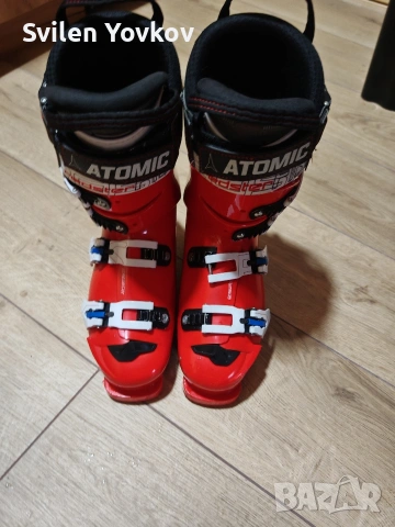 Продавам състезателни ски обувки fis Atomic , снимка 9 - Зимни спортове - 53609566