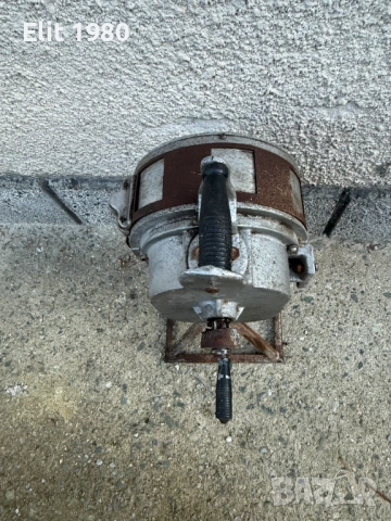 Продавам Военна Ръчна Сирена за Въздушна Тревога , снимка 6 - Антикварни и старинни предмети - 53113465