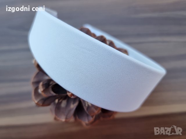 Бяла широка диадема от плат , снимка 1