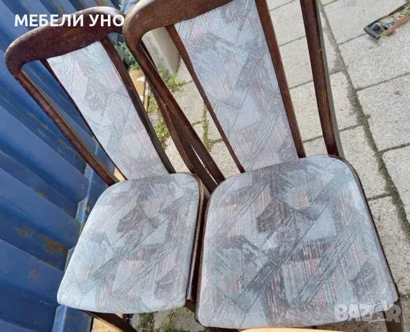 Трапезни столове