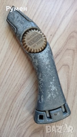 Макетен алуминиев нож с кобур Stanley 1-10-550, снимка 1 - Други инструменти - 43582984