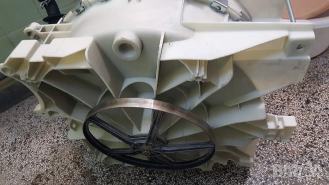 ПЕРАЛНЯ WHIRLPOOL AWO 9561, барабан, люк, филтър, клапан, ниворегулатор, ключалка, двигател, снимка 3 - Перални - 43533514