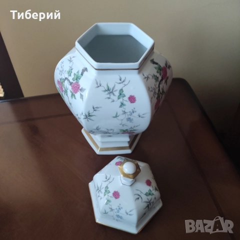 Порцеланова ваза голяма, снимка 4 - Антикварни и старинни предмети - 52142324