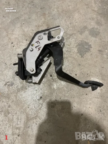 Интериорни части - Форд Фиеста (Ford Fiesta) 1.4 TDCI - 68 к.с. - 2010 г. - част 1