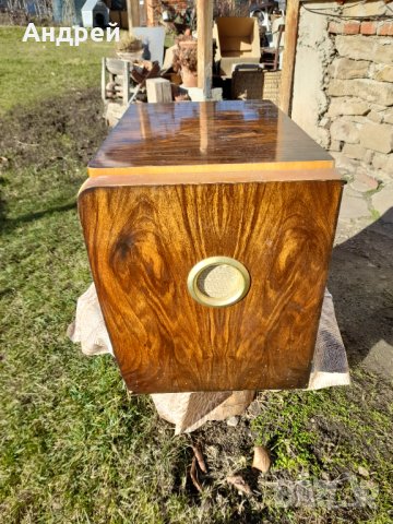 Стар радиограмофон Латвия, снимка 2 - Антикварни и старинни предмети - 43643156