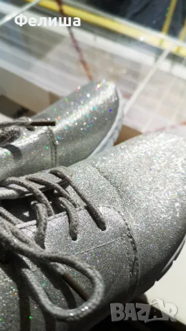 Холограмни Блестящи Маратонки Уникално Нюансиращ Цвят Хамелеон, снимка 2 - Маратонки - 50150158