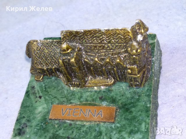 VIENNA СРЕДНОВЕКОВЕН ЗАМЪК Стар РЯДЪК МЕТАЛЕН СУВЕНИР ПОСТАМЕНТ от ЗЕЛЕН МРАМОР Виена АВСТРИЯ 41269, снимка 14 - Декорация за дома - 43952517