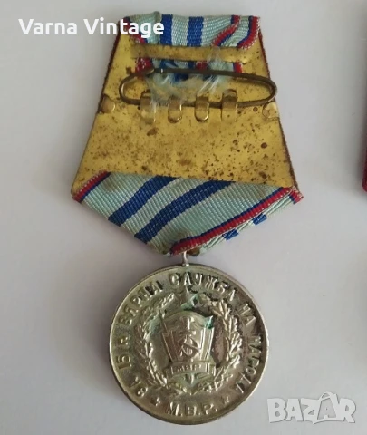 Два медала За 10 и 15 години вярна служба на народа МВР., снимка 8 - Антикварни и старинни предмети - 51103446