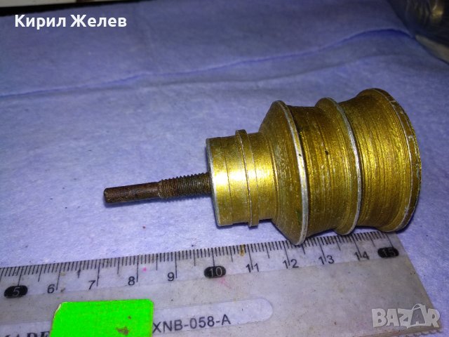 ЧАСТ ЕЛЕМЕНТ от СТАРИНЕН МЕТАЛЕН СВЕЩНИК на ВИНТ За ЧАСТИ ДЕКОР РЕСТАВРАЦИЯ КОЛЕКЦИЯ 41530