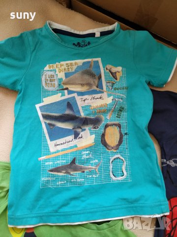 Тениска с акули, снимка 1 - Детски тениски и потници - 28481509