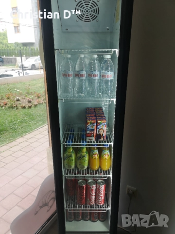 Хладилна слим витрина