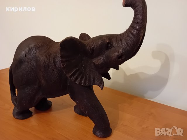 Дървена статуетка на африкански слон