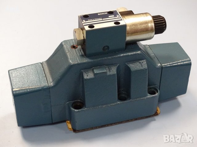 Хидравличен разпределител Bosch 0810 010 952, 0810 091 404 96VDC directional control valve, снимка 1 - Резервни части за машини - 37836095