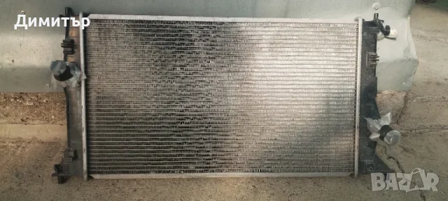 Радиатор - воден за Мазда 5 2009г 2.0 бензин
