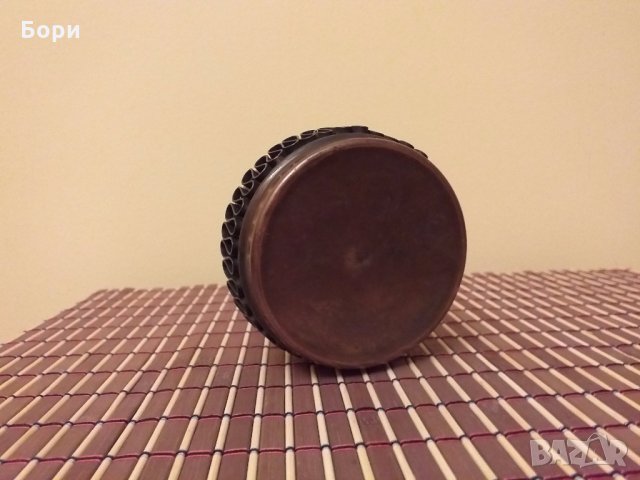 Медна кутия с декорация, снимка 4 - Други ценни предмети - 27558630