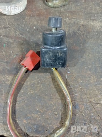 Продавам Тиристорен регулатор на чистачките Incor PF 126s , снимка 2 - Части - 38158944