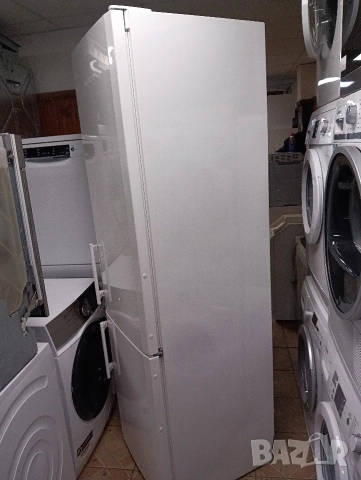 Комбиниран хладилник с фризер Liebherr Made in Germany 2 години Гаранция!, снимка 4 - Хладилници - 53556102