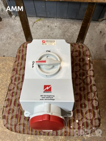 Трифазен 63 А. контакт с пускател.