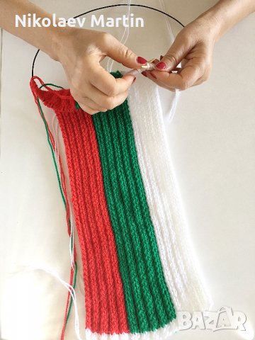 Български патриотичен шал ръчно плетен, снимка 4 - Шалове - 35121305