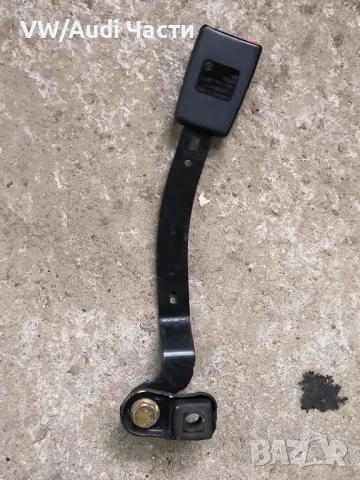 Закопчалка колан пасажерска седалка за Голф 4 Сеат Леон Толедо Пасат VW Golf 4 Seat Leon 1J4857756E, снимка 2 - Части - 49745723