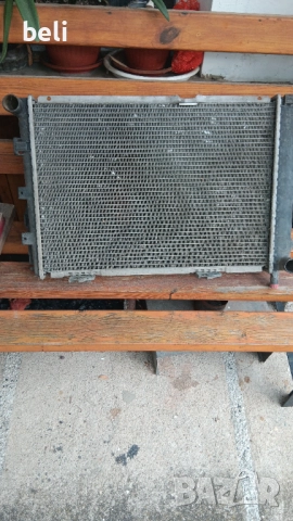 Радиатор МЕРЦЕДЕС 190 D, снимка 2 - Части - 52413347