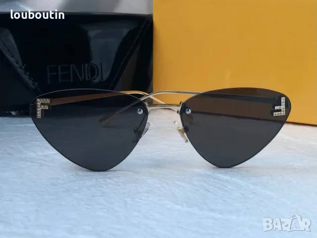 Fendi Дамски слънчеви очила тъиъгълни 3 цвята, снимка 17 - Слънчеви и диоптрични очила - 47766215