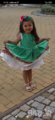 Детска рокля ръст 122см. На Mayoral 
