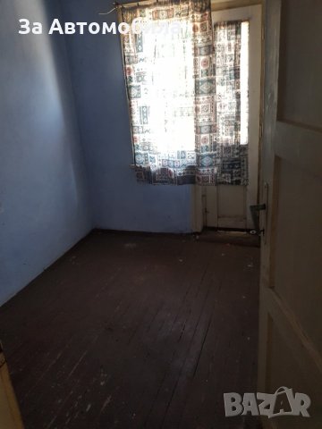 Двуетажна къща с двор и гараж с.Три Кладенци, снимка 7 - Къщи - 32238028