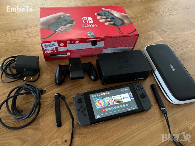 Конзола Nintendo switch пълен комплект с кутия+ оригинален калъф, снимка 2 - Nintendo конзоли - 52949373