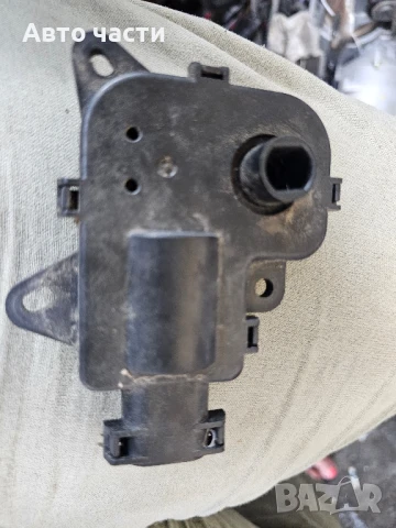 Моторче клапа парно 7701206538 за RENAULT LAGUNA II (BG0/1_) 1.9 dCi (BG08, BG0G) (2001), снимка 2 - Части - 51116373