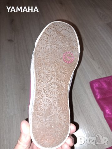 UGG. Дамски Ботуши 38 , снимка 2 - Дамски ботуши - 39213263