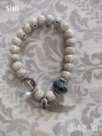 Гривни от естествени камъни , снимка 2 - Гривни - 44876247