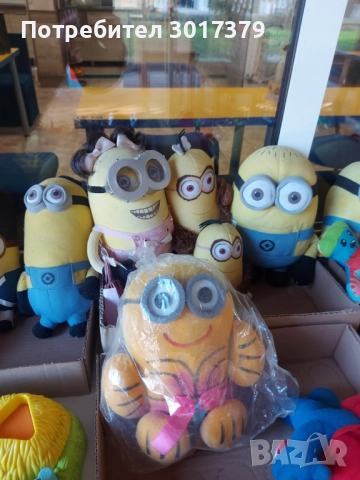Миньони, снимка 3 - Плюшени играчки - 52376765