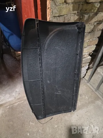 кора за багажник селика 2002г, снимка 2 - Части - 50229784