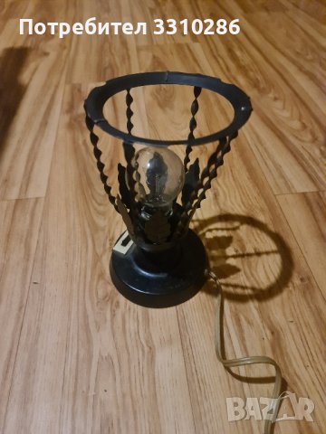 Лампа, снимка 2 - Настолни лампи - 43755012