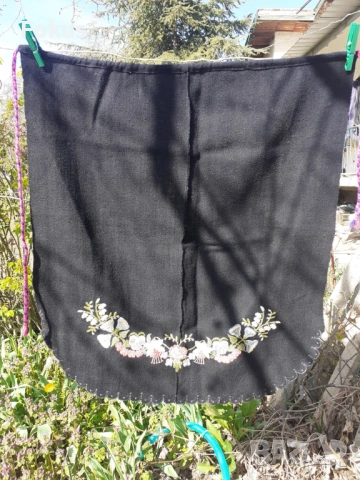 Стара автентична голяма бродирана престилка за носия, снимка 4 - Антикварни и старинни предмети - 53280040