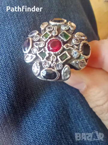 Уникален  сребърен пръстен с камъни
