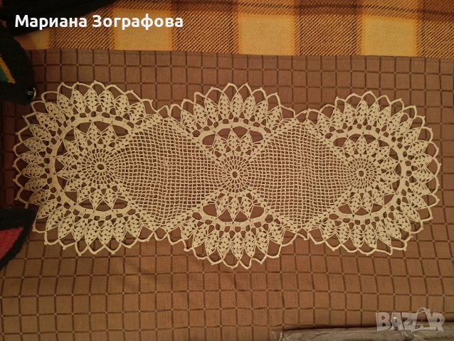 Възглавници "Българска бродерия" 5 модела, - Гоблен, модел от сп. "Burda", - Плетива на 1 кука 7 бр., снимка 16 - Антикварни и старинни предмети - 48893667