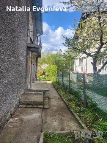 Двуетажна къща, с Драгичево , снимка 3 - Къщи - 43882025