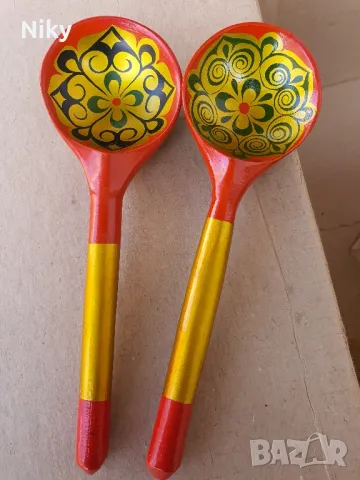 Нови рисувани дървени лъжици 8 бр.