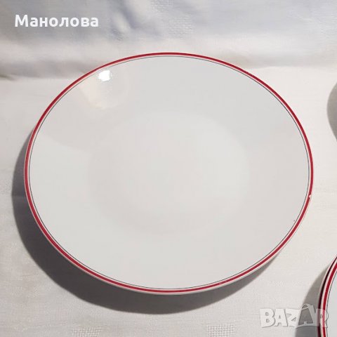 Прекрасен комплект произведен в Чехословакия EPIAG (Първа бохемска порцеланова индустрия)., снимка 3 - Сервизи - 35450069