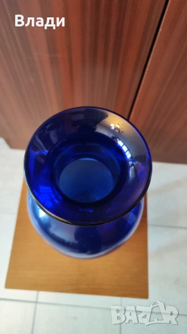 Нова, синя, декоративна, стъклена ваза, снимка 2 - Други стоки за дома - 53145443