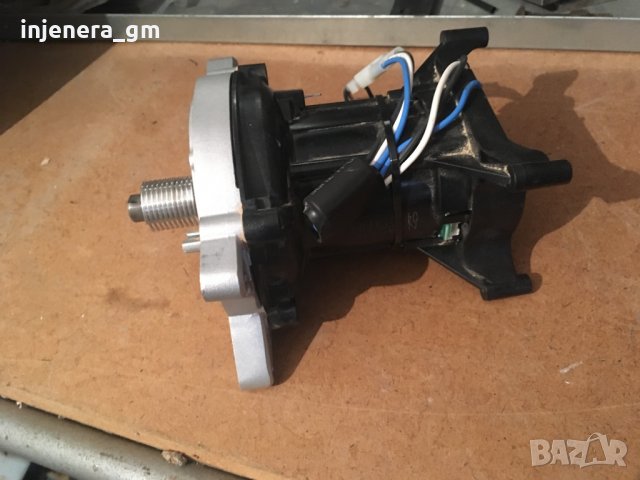 Безчетков мотор brushless от DeWalt DHS780