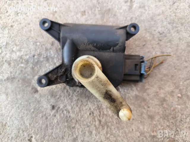 Моторче клапа клапи парно за Фолксваген Туарег Порше VW Touareg Porsche Cayenne Audi Q7 0132801320, снимка 2 - Части - 47393275