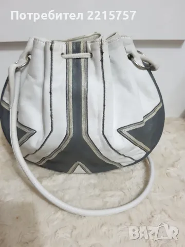 Дамска чанта от естест.кожа. Италия., снимка 3 - Чанти - 47498362