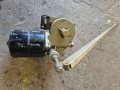 Електромотор с редуктор за чистачки ЮМЗ, МТЗ , снимка 1