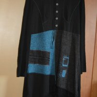 Есенно-зимна черна рокля/туника, с вълнен детайл в синьо и къдрици от тюл, снимка 1 - Рокли - 43140197