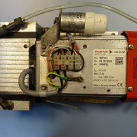 Вакуум помпа Pfeiffer MVD015 diaphragm pump, снимка 7 - Резервни части за машини - 39230231